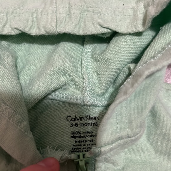 (2 for $10) Calvin Klein sweater / hoodie - Picture 4 of 4